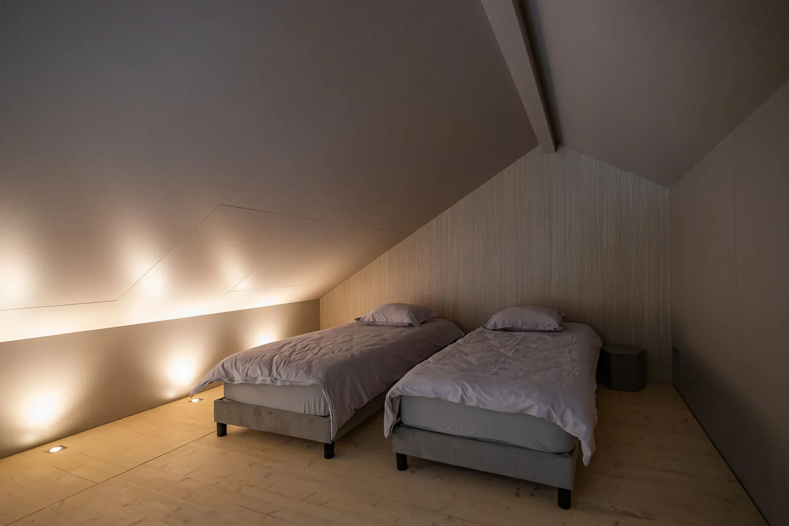 Bēniņi — divas gultas zem jumta — Kaia House, Ventspils